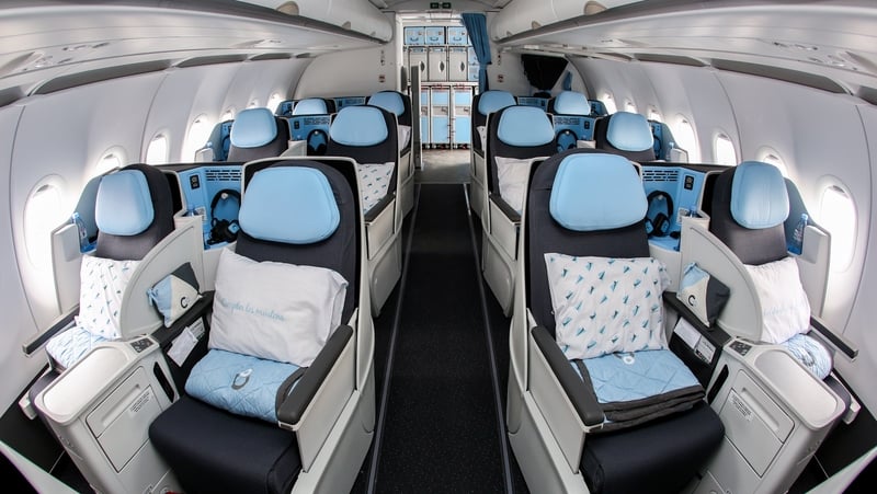 Airbus said that buyers are upgrading orders for the 150-seat A320neo to the larger A321neo