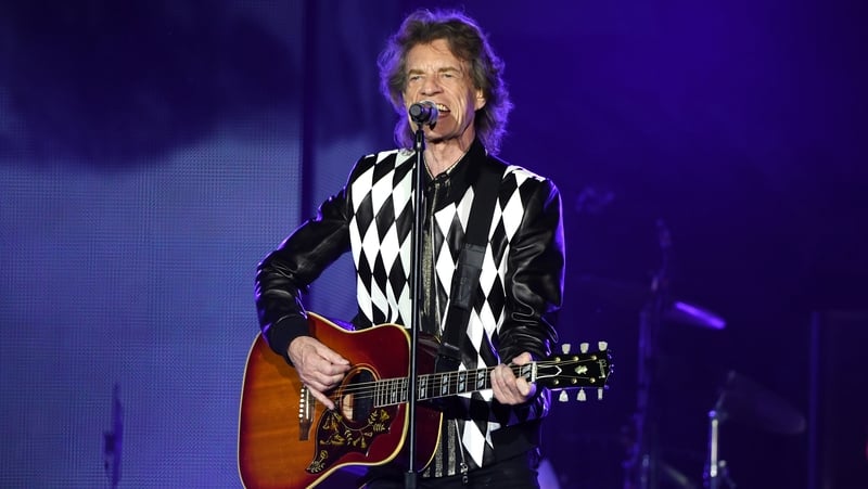 Mick Jagger onstage in Chicago on Friday night - "It feels pretty good!"