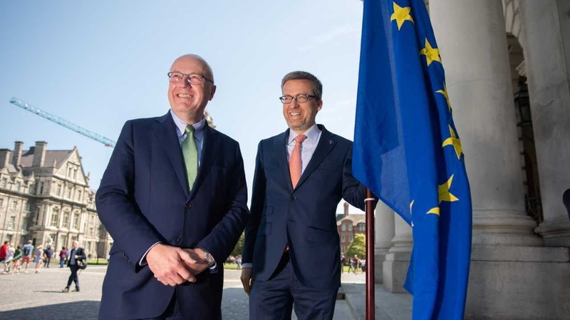 EU Commissioner for Research, Science and Innovation Carlos Moedas with Professor Mark Ferguson