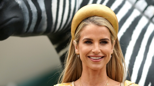 The presenter was giving us some serious Kate Hudson in 'How to Lose a Guy in 10 Days' vibes.