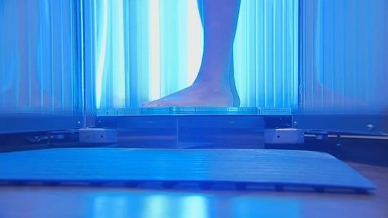 Sunbeds (2009)