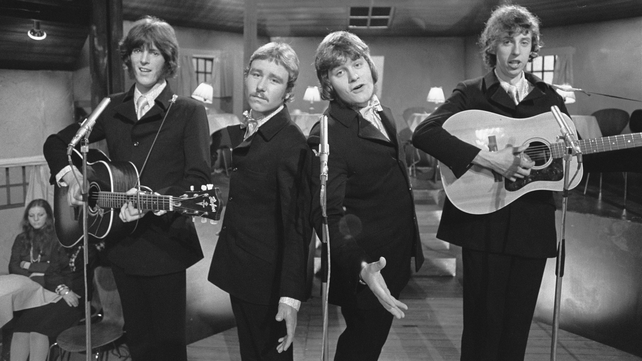 1970: Brendan Grace performing with Irish folk group The Gingermen