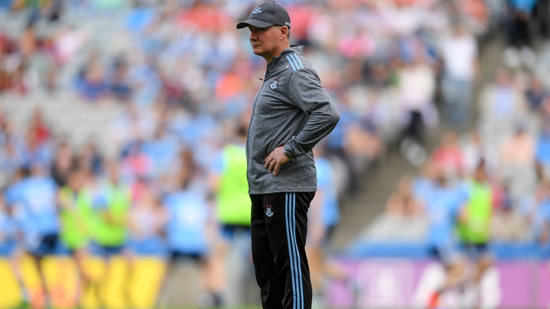 The Dubs manager walked the pitch before throw-in