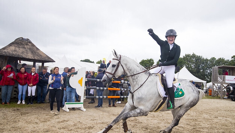 Katie Derwin aboard AHG Whiterock Cruise