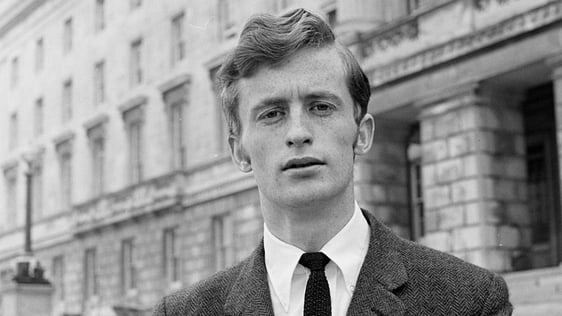 RTÉ News reporter Eddie Barrett (1969) 
© RTÉ Stills Library 2142/054