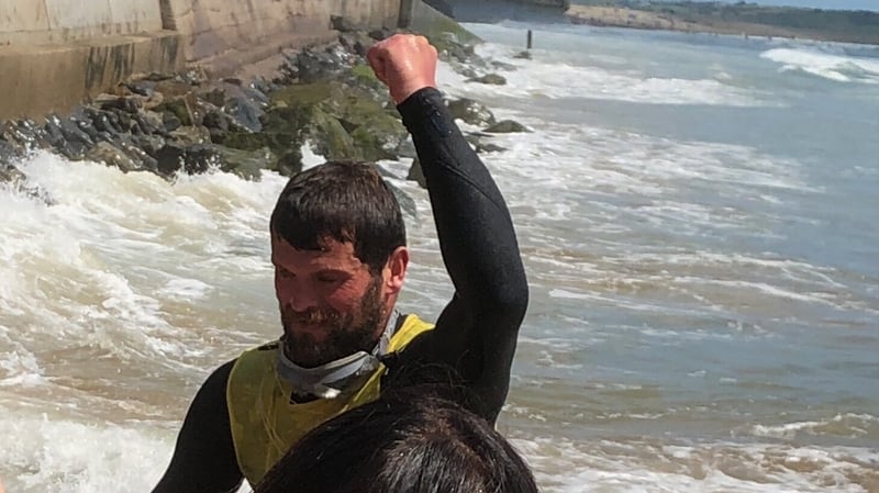 Jim Swift becomes the first person to circumnavigate the island of Ireland by paddling a surfboard with his hands