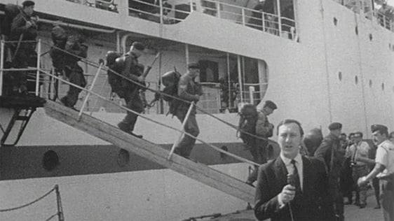 British troops arrive in Derry.