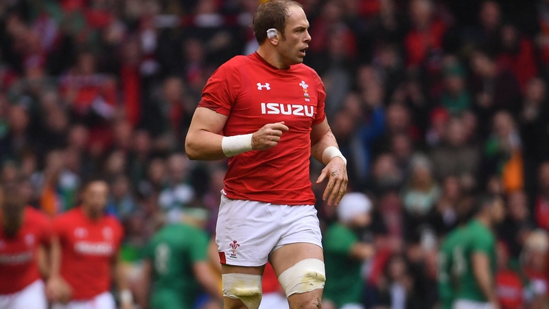 Alun Wyn Jones returns to Wales's starting XV for Saturday