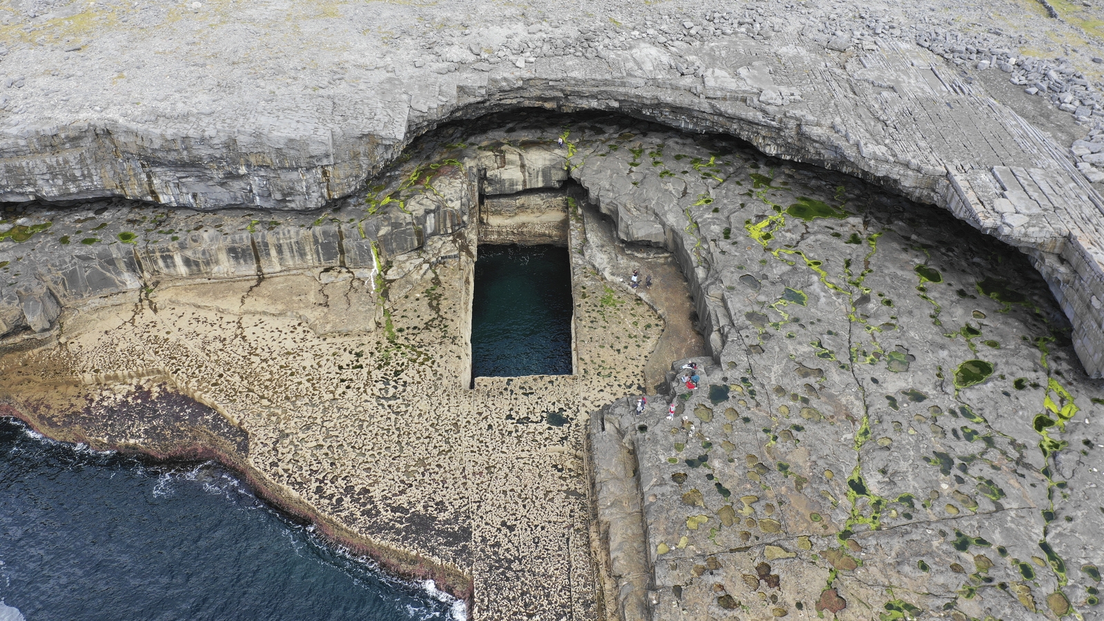 A window on the world of Inishmore (Pic: Leon Giblin Photography)