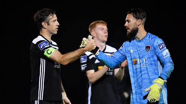 Alan Bennett and Mark McNulty celebrate the victory