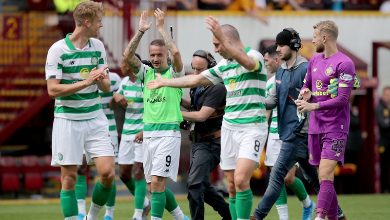Celtic celebrate after the final whistle