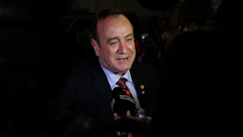 Alejandro Giammattei had polled almost 58.5% with a lead of 550,000 votes