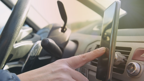 Hands-free use of phones in cars branded dangerous