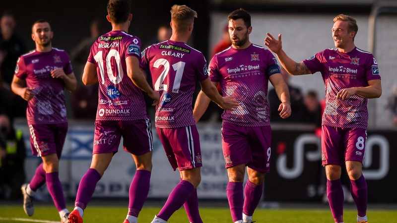 Pat Hoban scored four as Dundalk progressed to the EA Sports Cup final