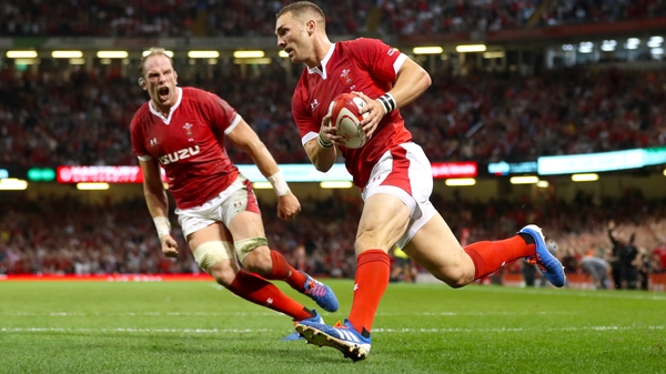George North scored while England were temporarily down to 13 men