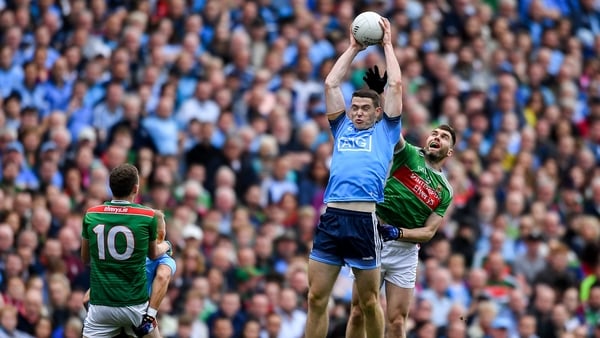 Fenton reaches high for the Dubs