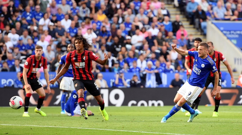 Jamie Vardy scored a brace as Leicester City disposed of Bournemouth