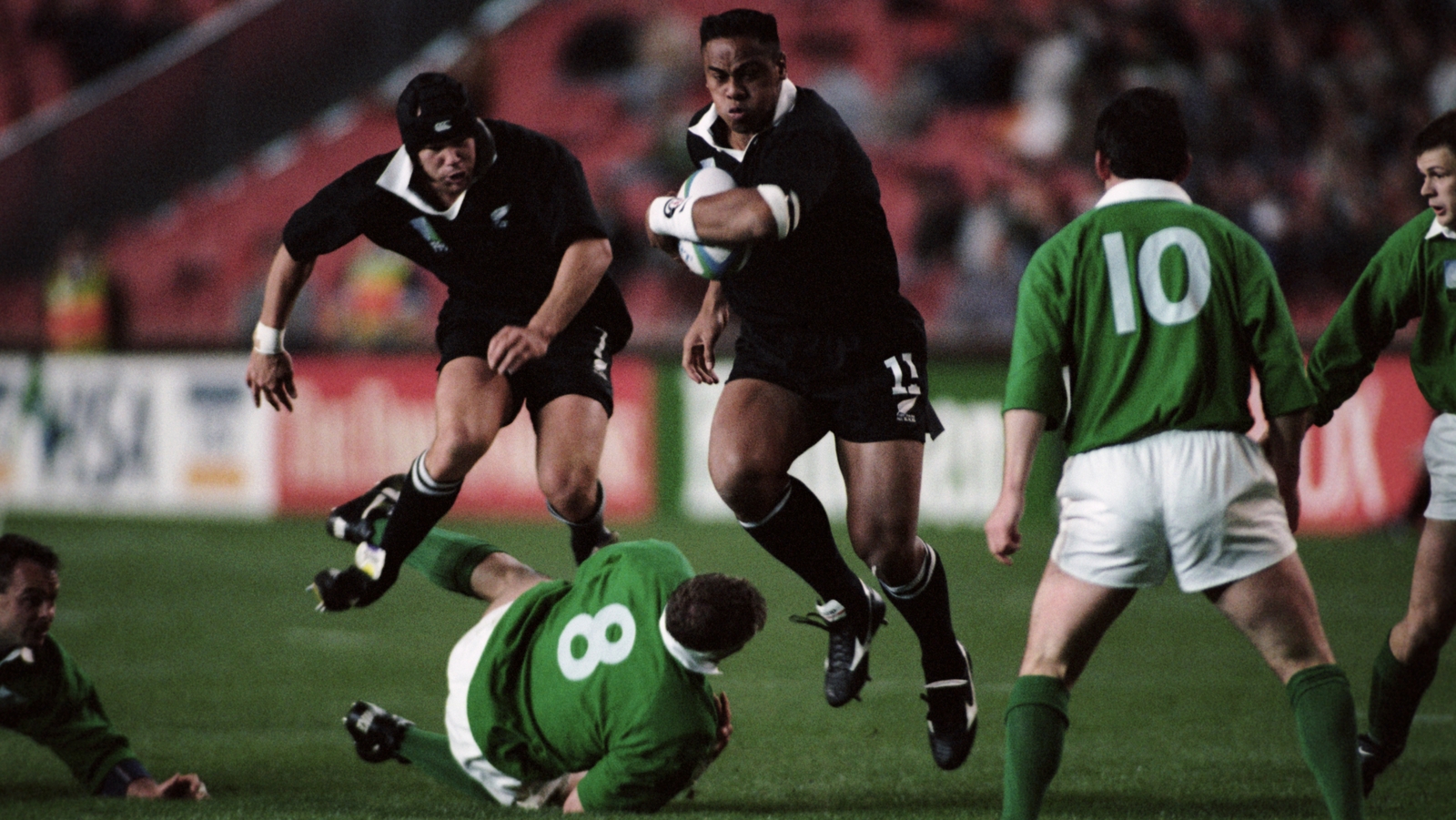 Jonah Lomu announced himself against Ireland