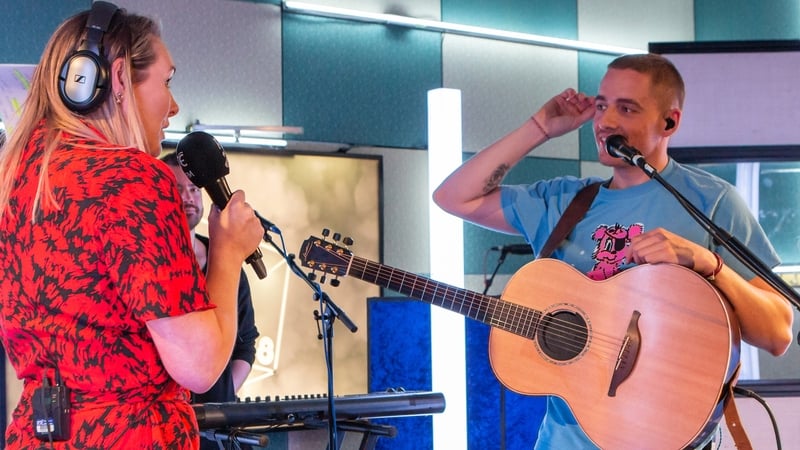 Dermot Kennedy with 2FM's Tracy Clifford - "I was terrified that I'd done something to my vocal cords and I saw a bunch of doctors and had a scope in here down to my neck six times in two days"