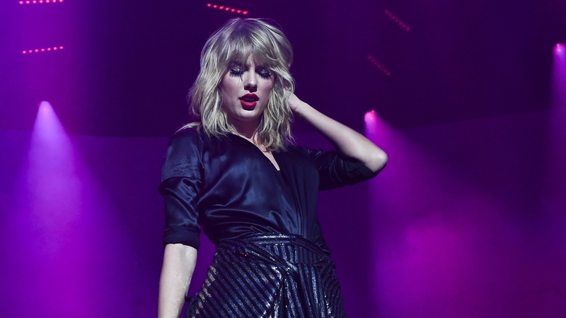 Taylor Swift celebrates the release of her new album with intimate gig in Paris ©Dave J. Hogan/Getty