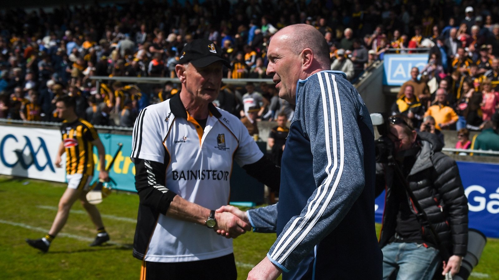 Gilroy shakes hands with Kilkenny manager Brian Cody after their sides' 2018 thriller