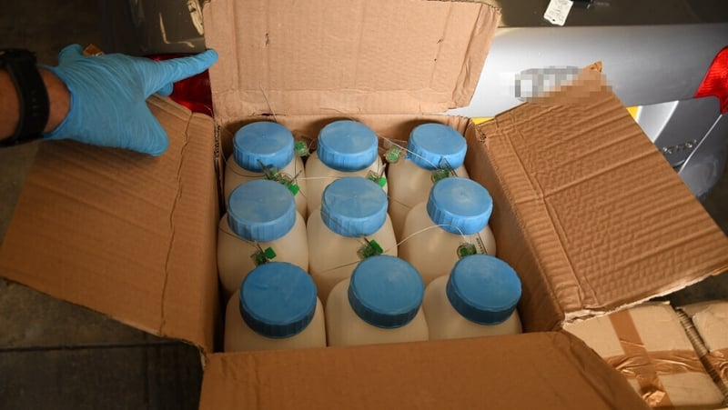 Benzocaine was discovered in plastic containers
