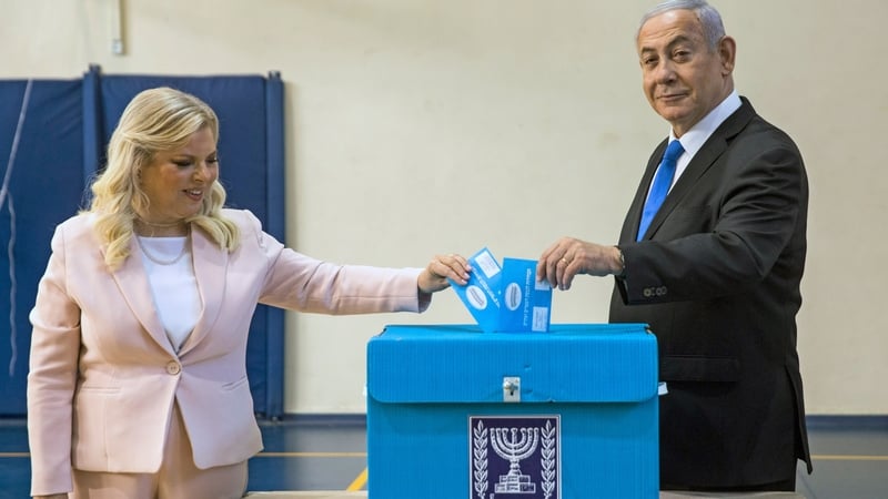 Benjamin Netanyahu and his wife cast their votes in Jerusalem