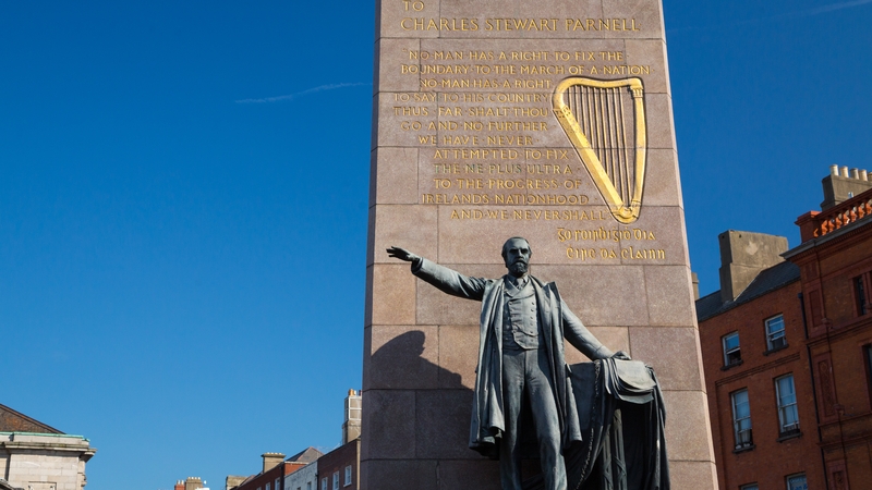 Charles Stewart Parnell surveys Dublin's O'Connell Street: "no man has the right to fix the boundary to the march of a nation"