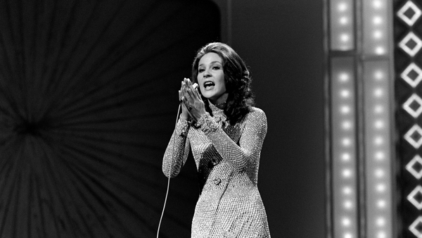 Féach: Amhrán i nGaeilge i gcomórtas an Eurovision