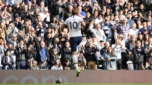 Mourinho says Kane needs some winners' medals