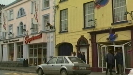 Supermacs fast food restaurant (1999)