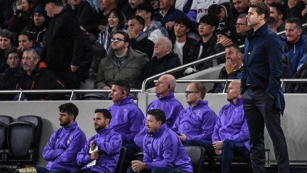 Mauricio Pochettino (R) saw his team implode
