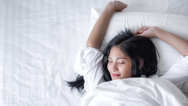 Combating sleepless nights is possible, but as nutrition expert Rob Hobson tells Liz Connor, there's an art to it.
