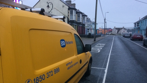 ESB repair crews worked through the night supply to people who were affected by thunderstorms yesterday (File photo)