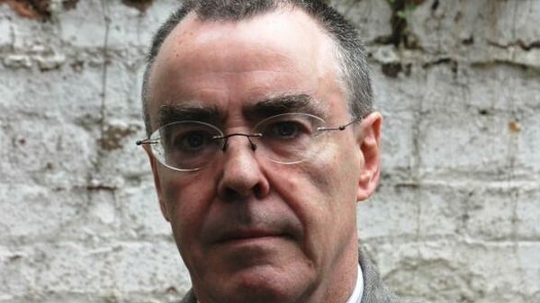 Turn Again by Ciaran Carson - RTÉ lyric fm for Poetry Day Ireland