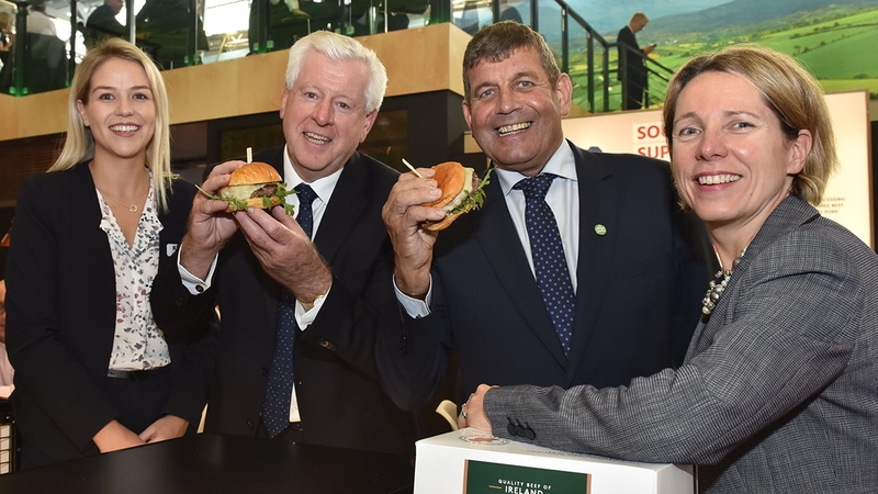 Joanne Farrelly, Kepak Head of Sales North America; John Horgan, Managing Director, Kepak; Andrew Doyle, Minister of State for Food, Forestry and Horticulture and Tara McCarthy, CEO of Bord Bia at the announcement
