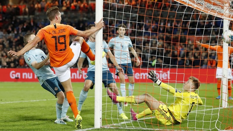 Three goals in the last ten minutes saw Netherlands power past Northern Ireland
