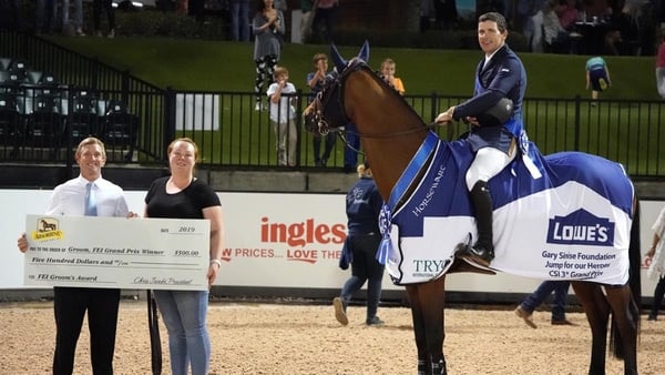 Niamh King was awarded the Absorbine Groom's Award for her care and devotion to GK Coco Chanel