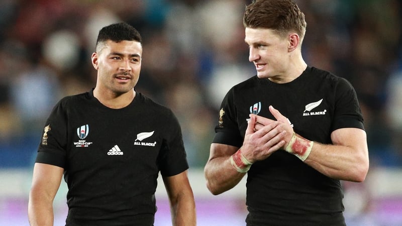 Beauden Barrett (r) and Richie Mo'unga will have had a 17-day rest