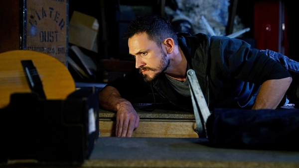 Tessa and Katy turn the tables on Ciarán on Tuesday night's Fair City