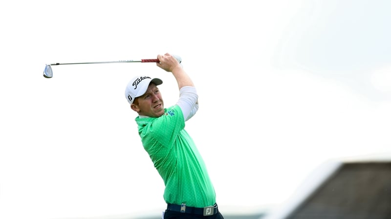 Gavin Moynihan is three shots off the lead in Paris