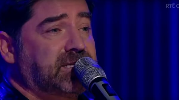 Brian Kennedy Performs 'Recovery' on The Ray D'Arcy Show