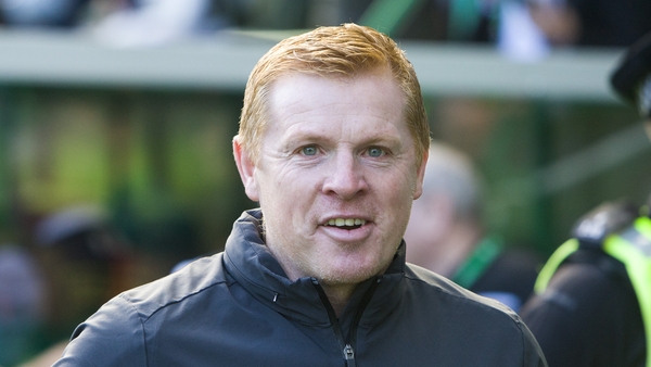 Lennon's Celtic end the weekend top of the table