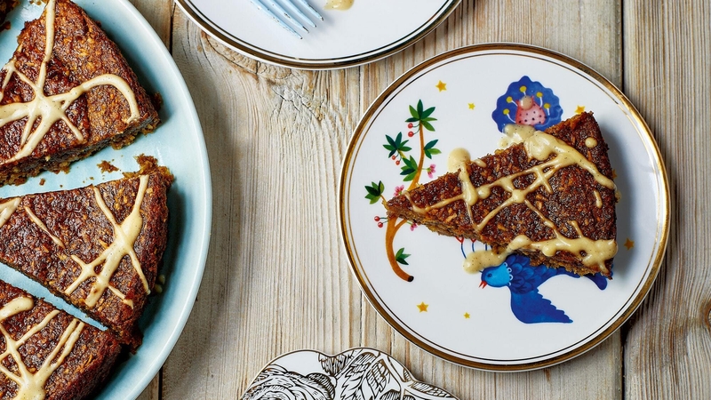 Tea time means (vegan) cake time.