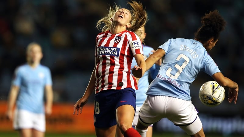 Atletico Madrid's Toni Duggan and Manchester City's Demi Stokes battle for the ball