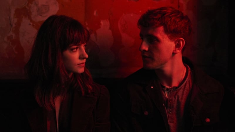 Daisy Edgar Jones and Paul Mescal in Normal People