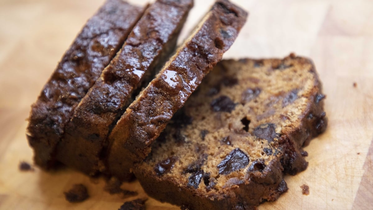 Barmbracks and their history: Baker Tony Kane and Historian Regina Sexton
