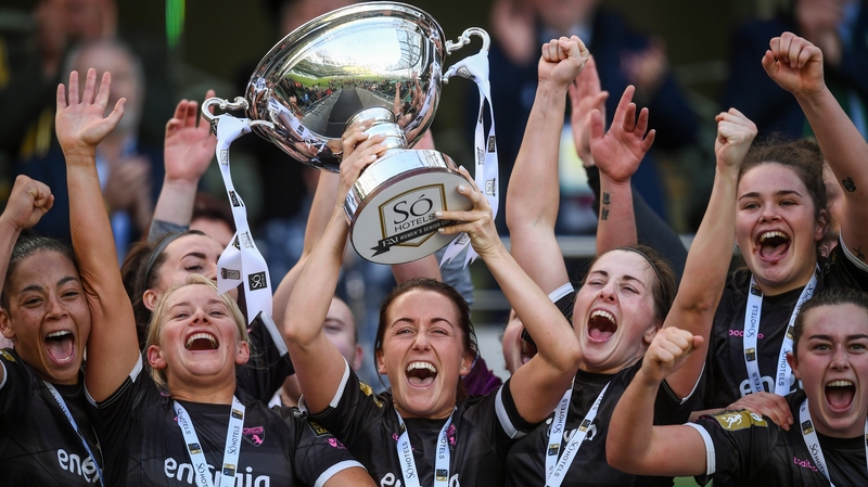 Wexford Youths captain Kylie Murphy lifts the FAI Cup