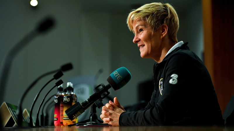 Vera Pauw is missing several players for the trip to Greece