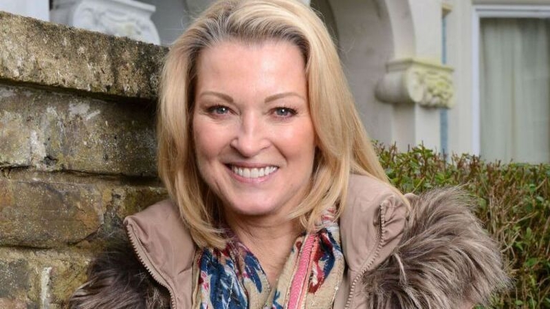 Kathy overhears Ben threatening Martin's family